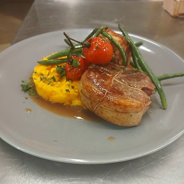 L' Auberge Des Tours - restaurant GOULLES